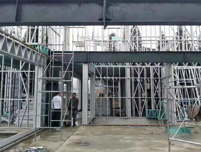 東晟康達(dá)輕鋼別墅內(nèi)部結(jié)構(gòu)建造案例